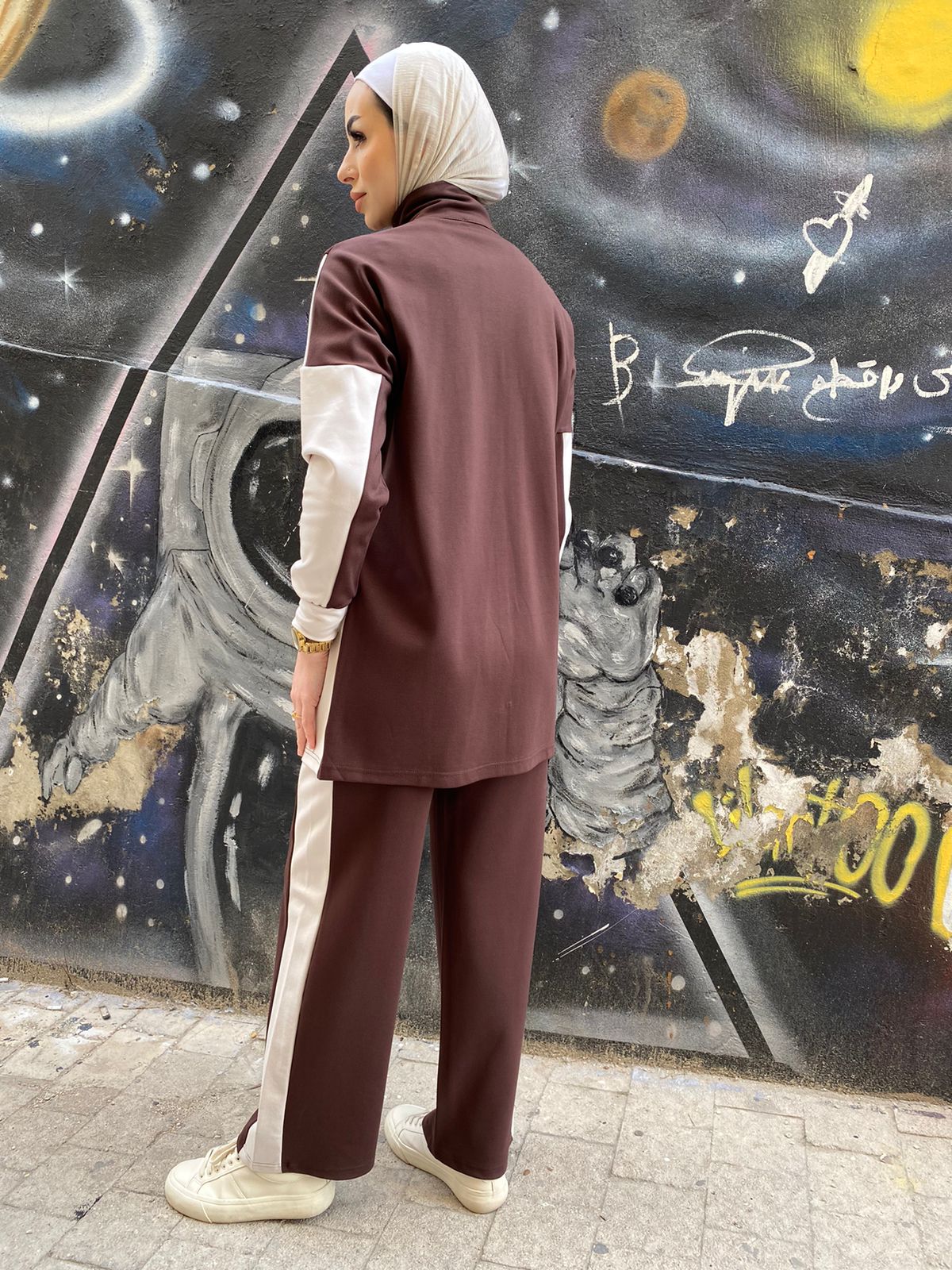 طقم سبور - بني