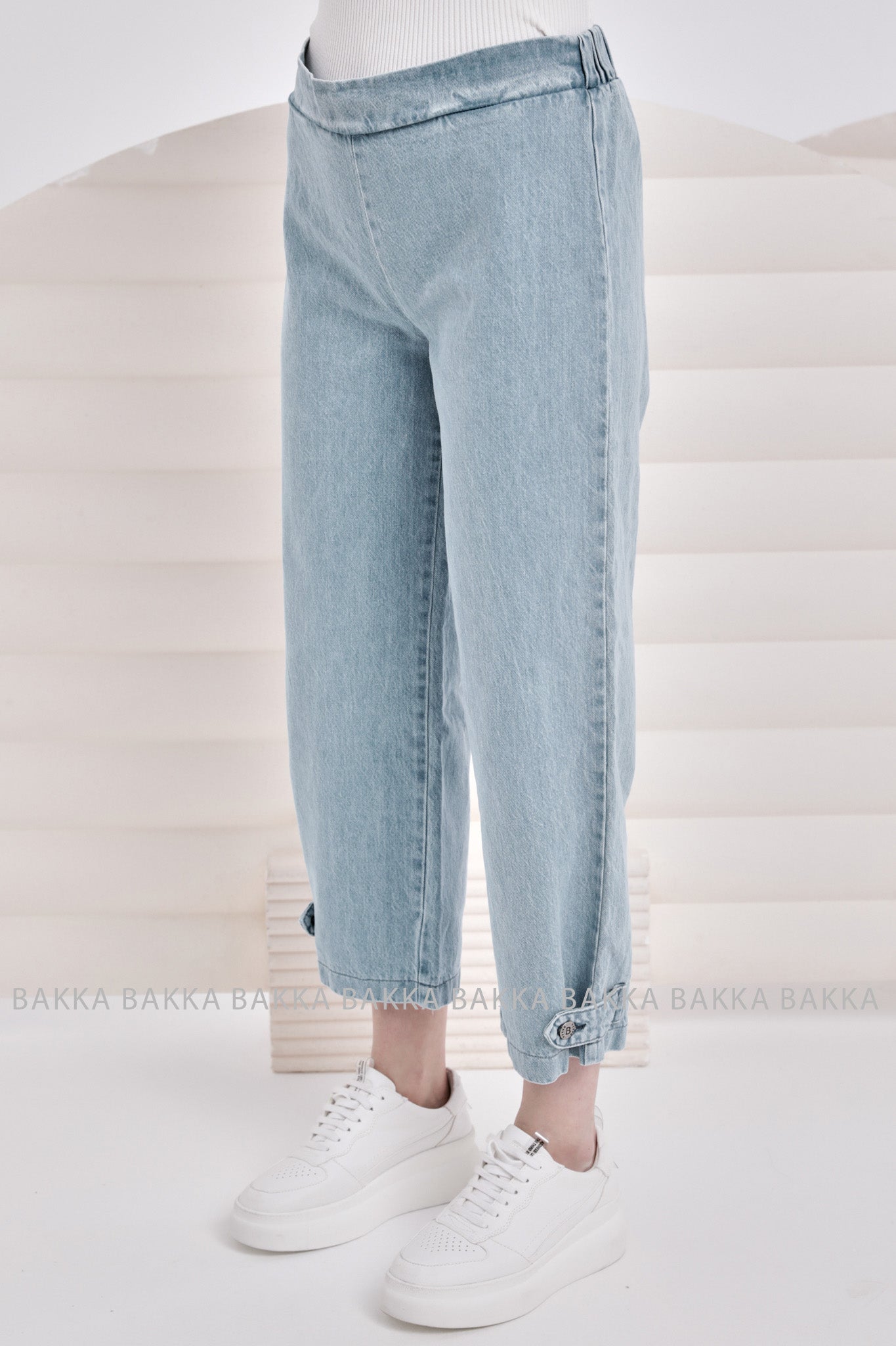 JEANS - 5865 - Blue - bakkaclothing