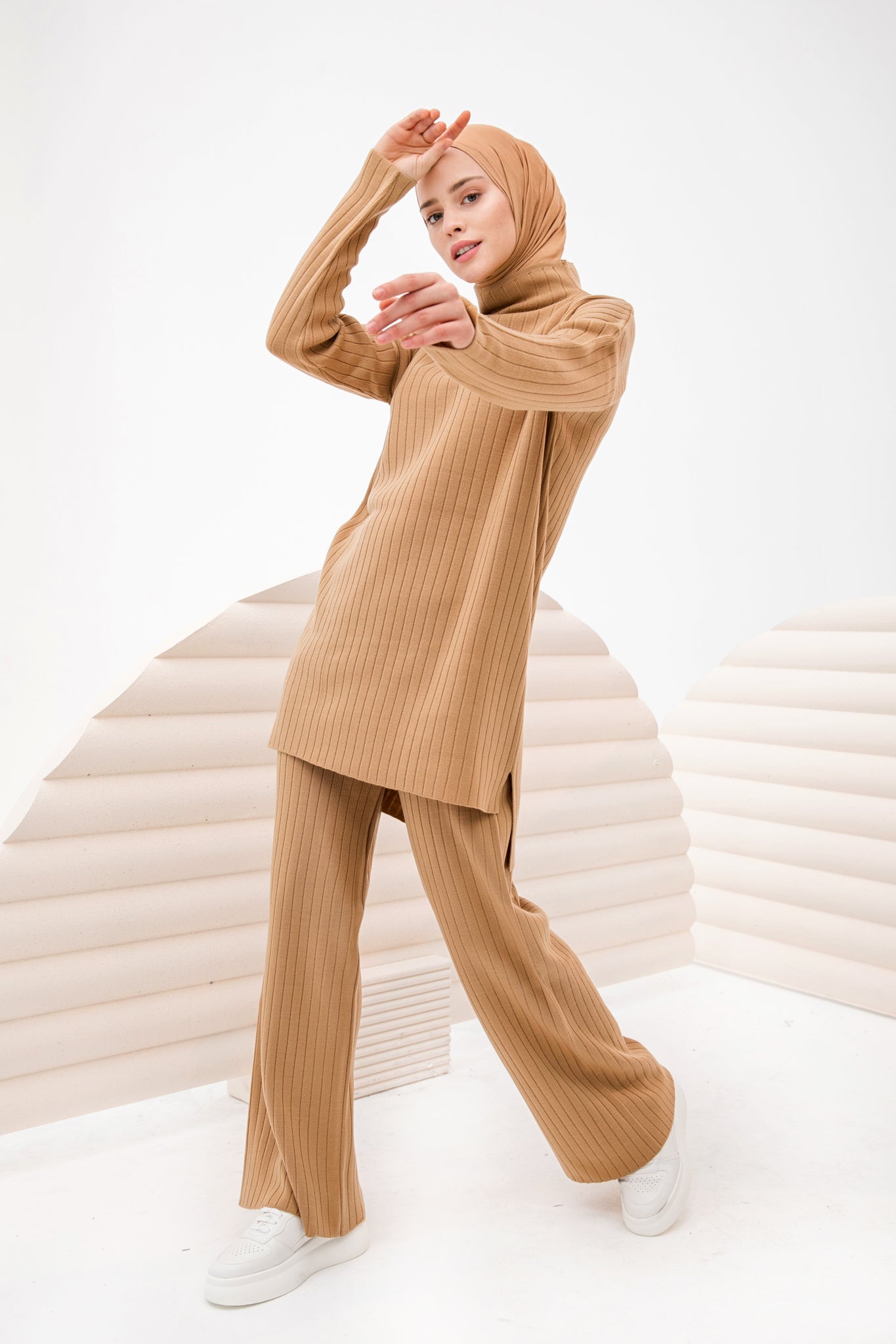 Электр тоғымен лесбияндық порно Сығандар порно жезөкшелер ана терең жұлдыру тегін