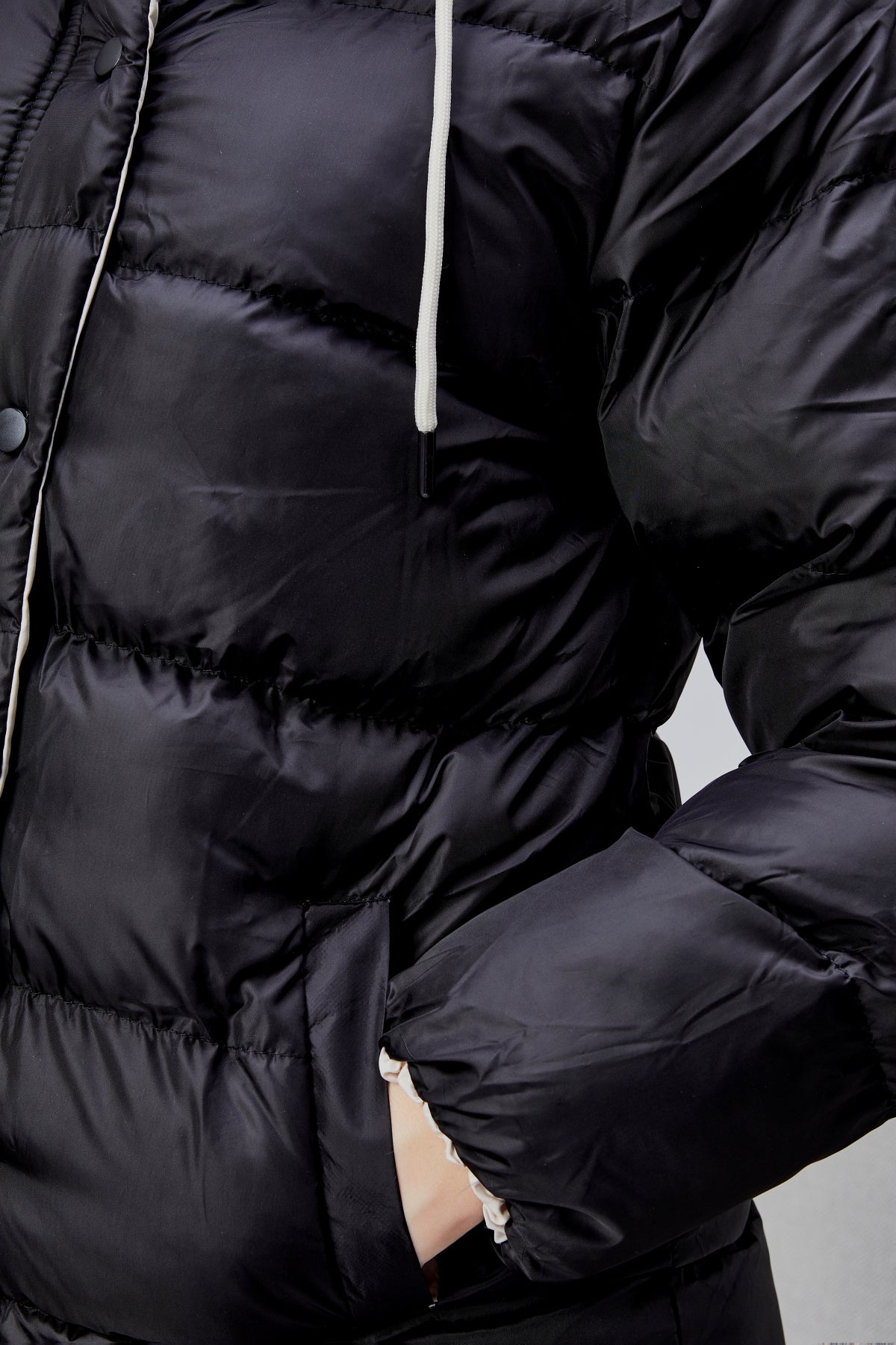 S32 - Jacket - Black