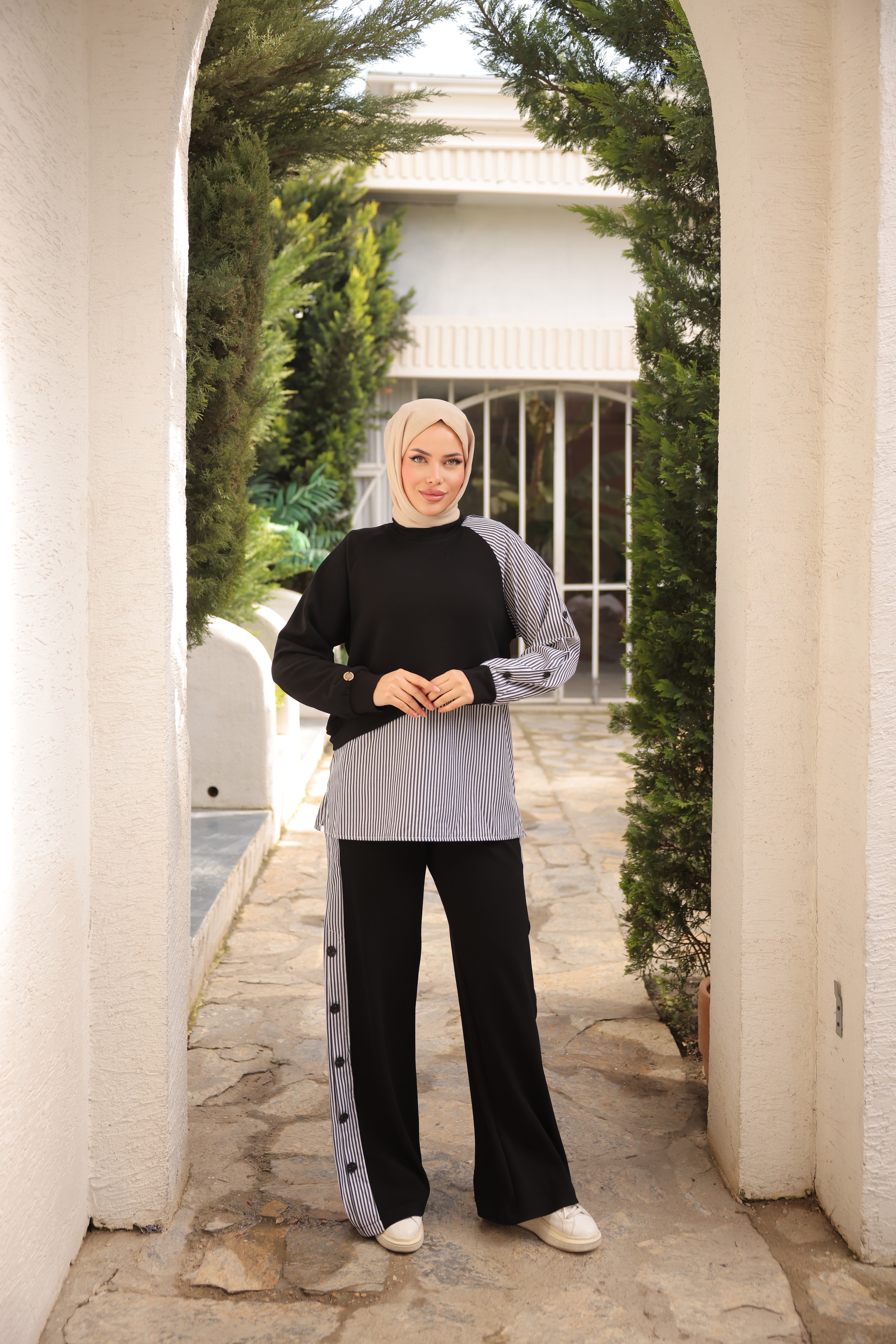 TAKIM - F02 - Black