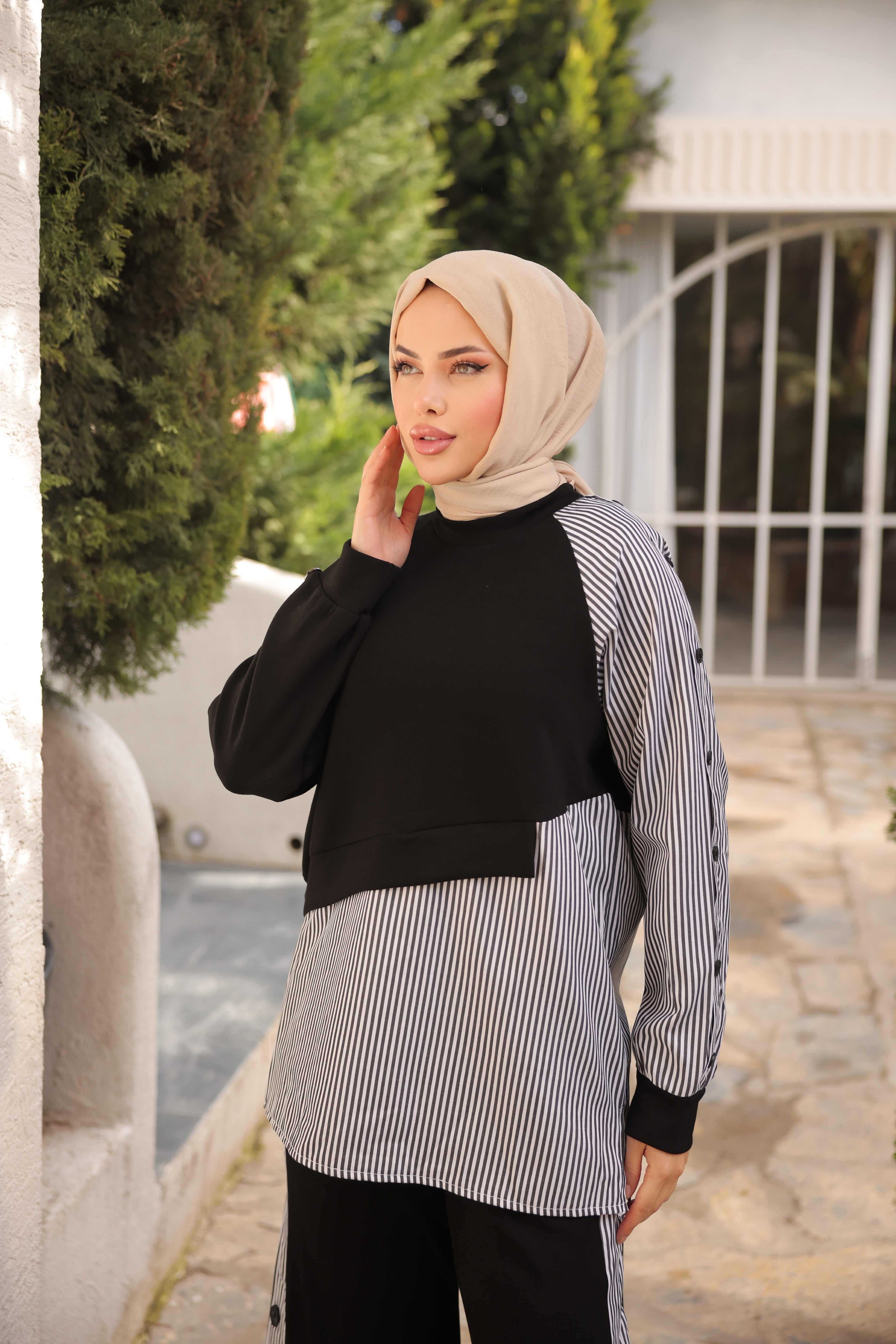 TAKIM - F02 - Black
