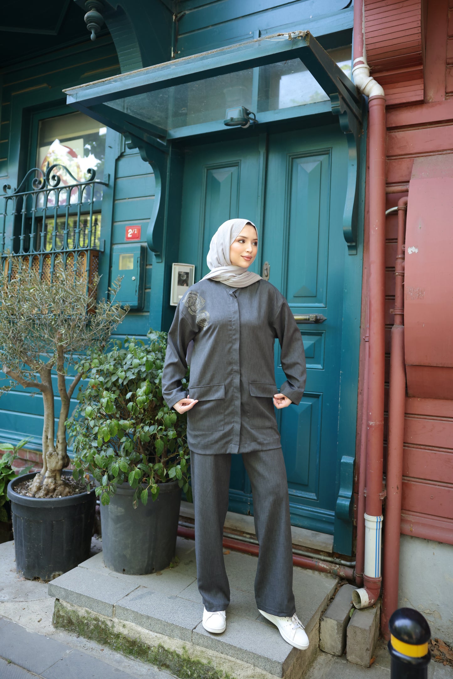 Silver Takim - Charcoal