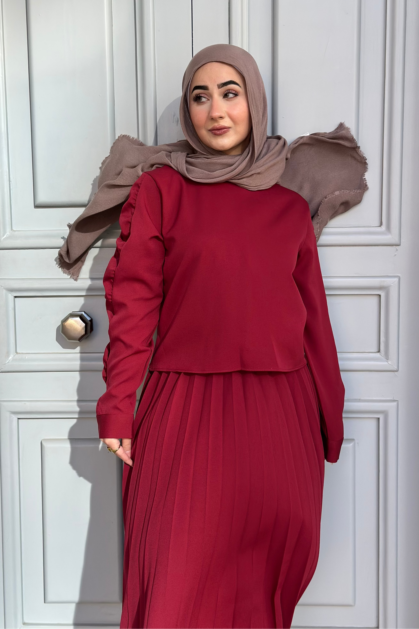 Suzan Takim - Dark Red