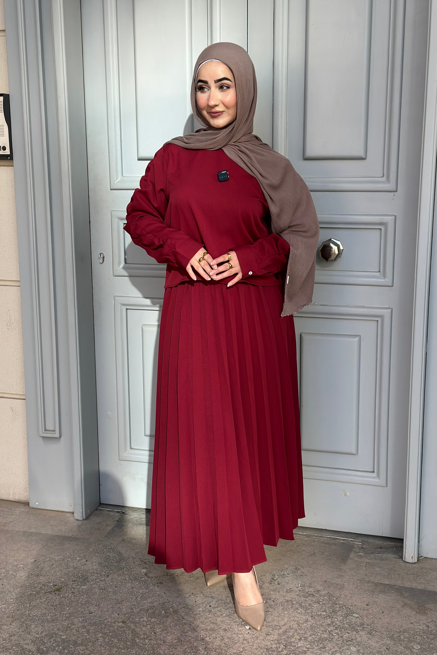 Suzan Takim - Dark Red
