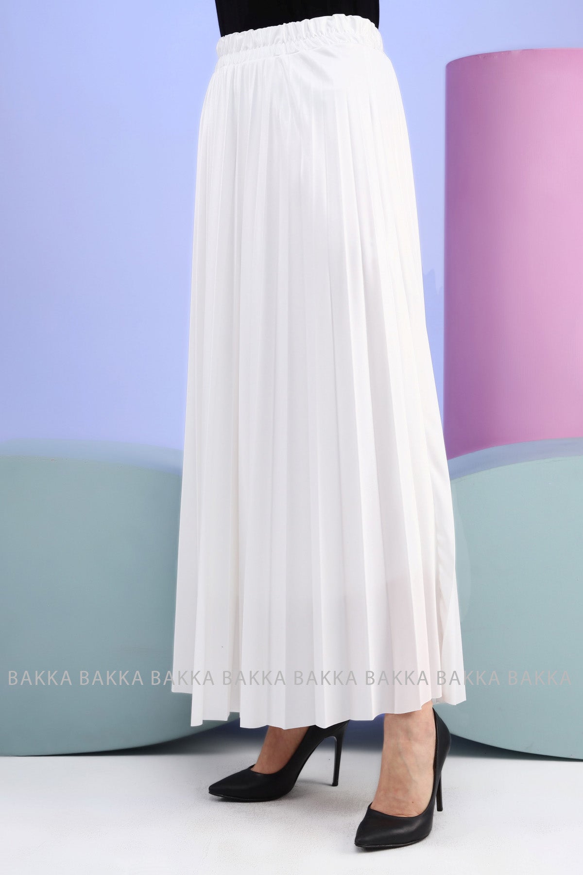 Skirt - 9007 - White - bakkaclothing
